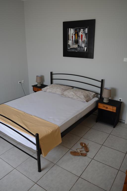 Iro Apartments Paralia Agias Foteinis 외부 사진